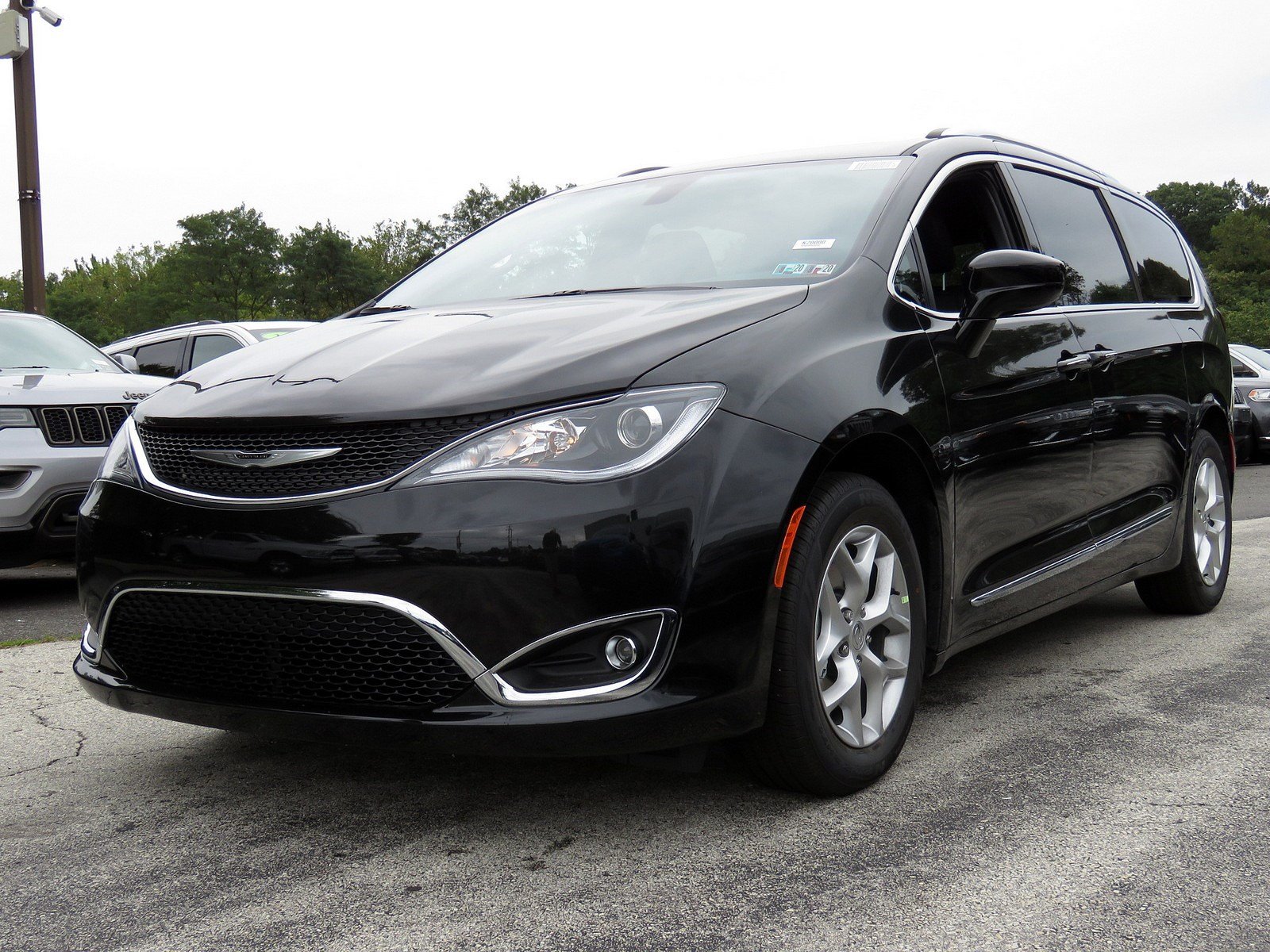 New 2020 CHRYSLER Pacifica Touring L 35th Anniversary Passenger Van in ...